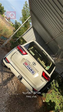 تۆیۆتا لاند کروزەر